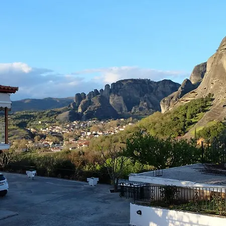 Holiday home Majestic View Just Under Meteora Unesco Site *