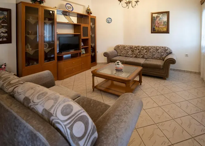 Majestic View Just Under Meteora Unesco Site Hébergement de vacances